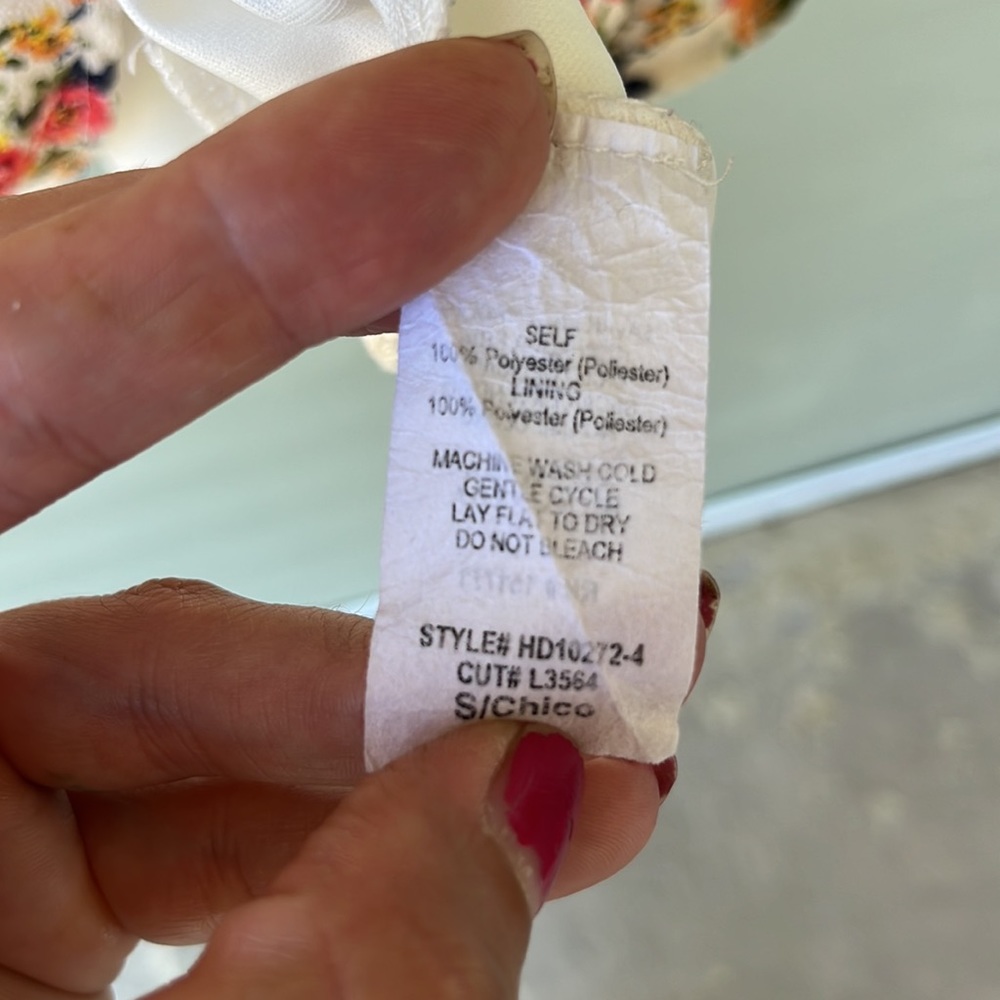 BNWOT LE LIS fun floral dress - Picture 11 of 16